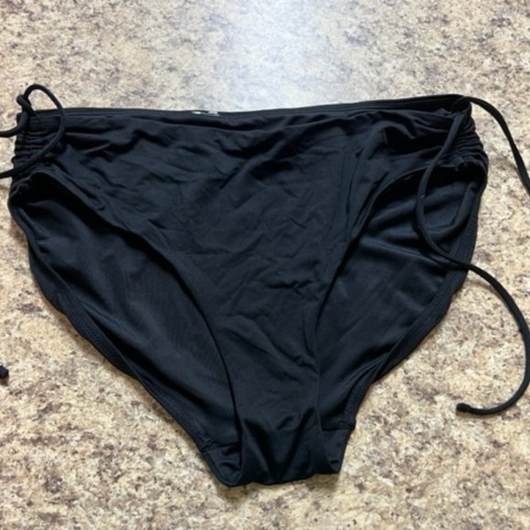 Athleta Black Bikini Top and Bottom 36 B/C Medium Bottoms Side Ruche - Picture 2 of 7